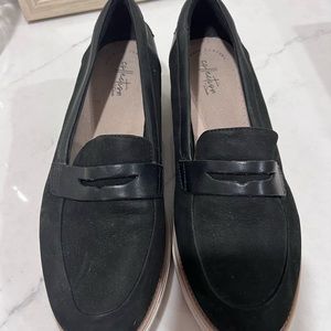 Clark’s Women’s loafers, EUC, Suede & Learher. Size 10